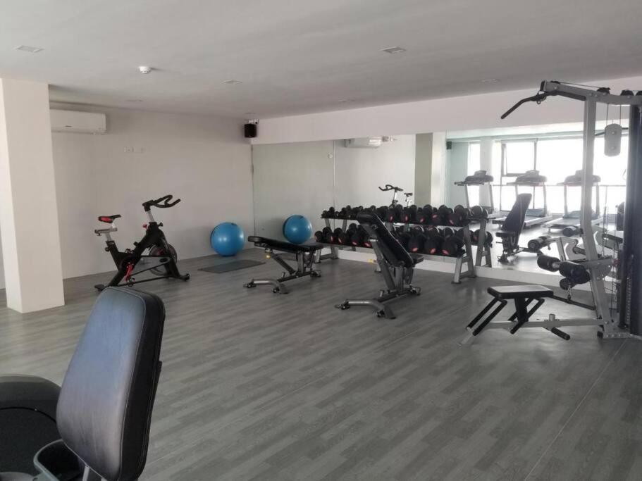 Spacious 2 Bedroom 42Sqm Condo Unit Iloilo City Exterior photo